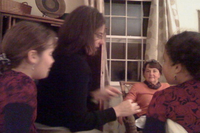 Demonstrating the purl stitch, 11.27.2008